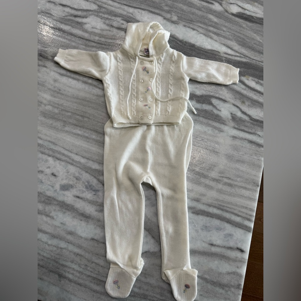 Vintage Petit Ami Knit Sweater and footies set Ivory